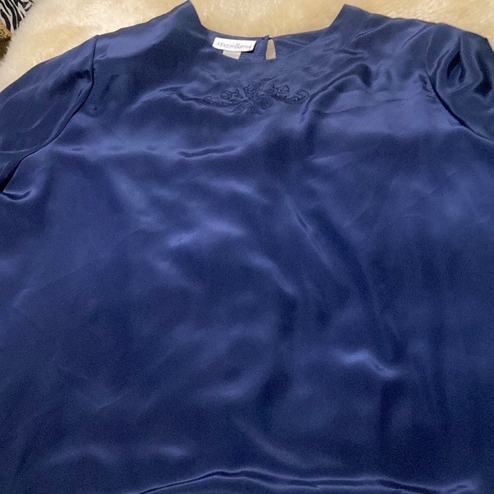 Beautiful dark blue blouse with embroidery detail size 30